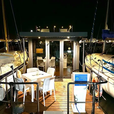 Houseboat Seabreeze 2 * Alghero