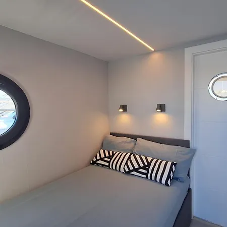 Houseboat Seabreeze 2 * Alghero