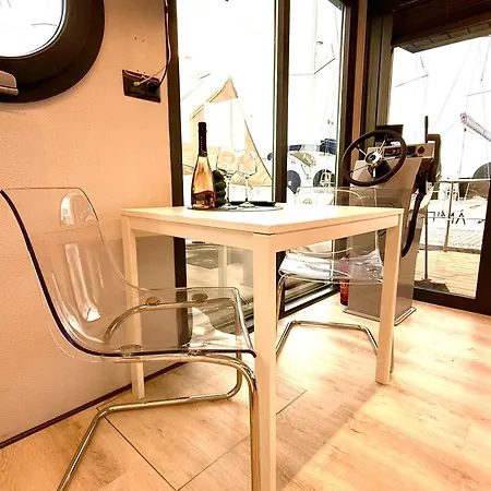 Houseboat Seabreeze 2 * Альгеро
