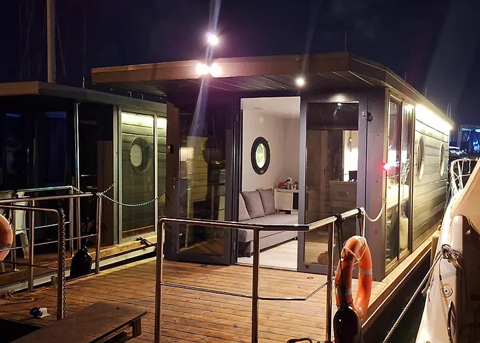 Houseboat Seabreeze 2 Botel