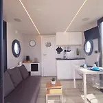 Houseboat Seabreeze 2