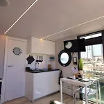 Houseboat Seabreeze 2 *