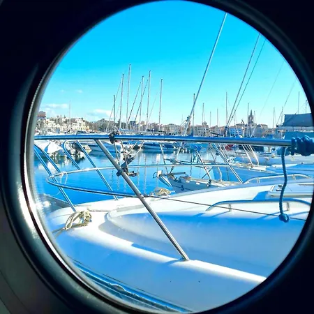 Houseboat Seabreeze 2 *