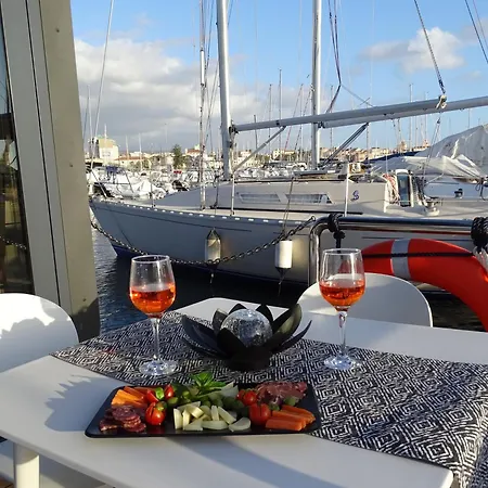 Hotel na wodzie Houseboat Seabreeze 2